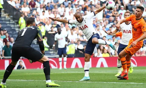 Spurs & M.U bại trận, Neville dự đoán Top 4 gây sốc