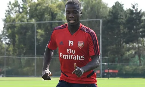 Người cũ lên tiếng, "hiến kế" chuyển nhượng cho Arsenal