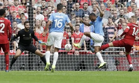 Tranh cãi! Alisson Becker đã mắc lỗi ở bàn thua của Liverpool?