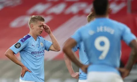 Man City bị thủng lưới, Sterling lập tức trách cứ 1 đồng đội