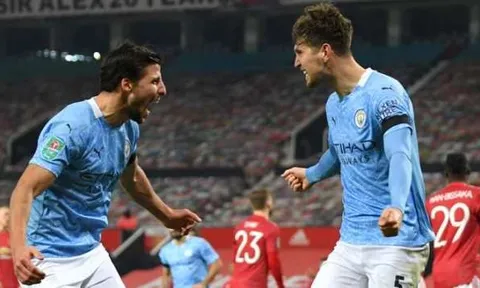 Stones hé lộ thông điệp giúp Man City đánh bại Man Utd từ Guardiola