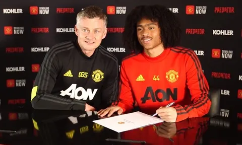 CHÍNH THỨC: Dẹp bỏ tin đồn, Man Utd gia hạn với 'tương lai Quỷ đỏ'