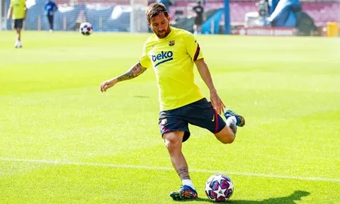 Tái đấu Napoli, Barca chuyển sang chơi 3 hậu vệ