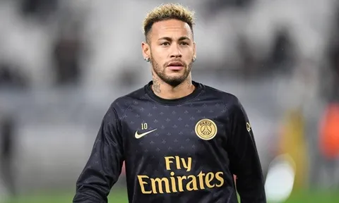 Tại sao Neymar chọn ở lại Paris Saint-Germain?