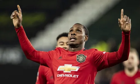 Tạm biệt Martial, giờ là show diễn của Ighalo