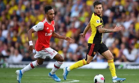 Tâm lý yếu kém, Arsenal 'suýt chết' rời Vicarage Road