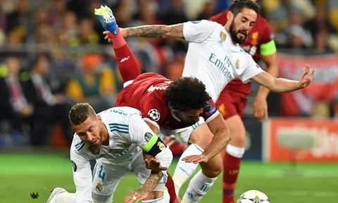 Tăng cường hàng thủ, Liverpool bất ngờ đưa “ác mộng của Salah” vào tầm ngắm