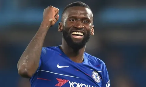 Thảm bại trước Man Utd, Chelsea "ép" thương binh ra sân?