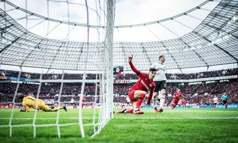 "Thần đồng 20 tuổi" khiến Bundesliga rung chuyển, bảo sao Bayern không thèm thuồng