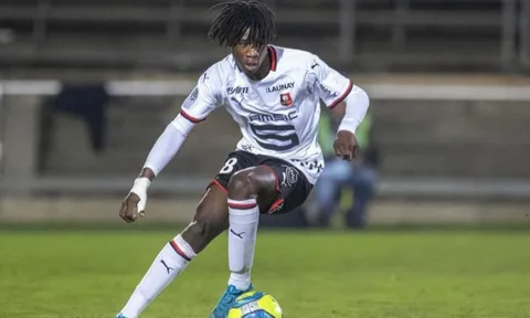Thần đồng Rennes được ví như Xabi Alonso, N'Golo Kante