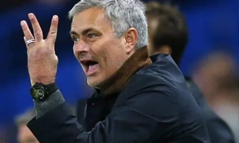 Thắng 3-0, Mourinho thất vọng với 3 sao Tottenham