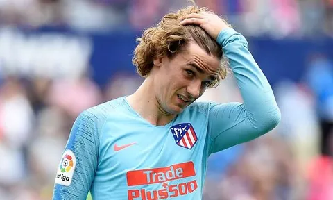 Thẳng thừng bỏ tập, sao 120 triệu mong đợi Barca, Man Utd cứu vớt