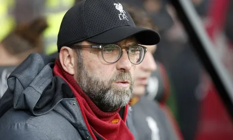 Thành tích kém, Klopp còn bị chỉ trích là 'thô lỗ'