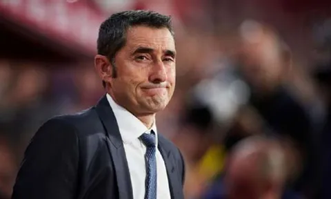 Thành tích tệ hại, HLV Valverde mất "vật báu" từ phòng thay đồ Barca