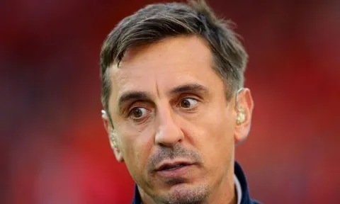 Thay Solskjaer dẫn dắt Man Utd, Neville có dám?