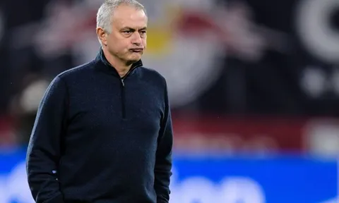 Thay thế Ramos, Real chi 60 triệu, cuỗm mất trò cưng của Mourinho?