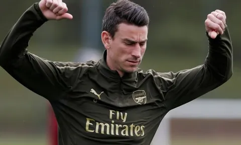 Tức nước vỡ bờ, đội trưởng Arsenal nổi loạn vì 2 lý do 'chấn động'