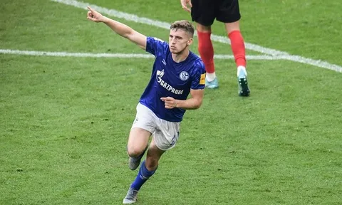 Thi đấu ấn tượng, NHM cứng của Lahm sớm được vinh danh ở Bundesliga