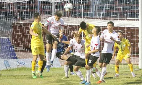 Thi đấu chặt chẽ, CLB Long An giành 1 điểm trên sân của XSKT Cần Thơ