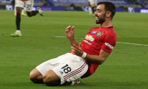 Thi đấu như 'thần', Bruno Fernandes được Premier League tôn vinh