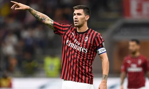 Thủ quân AC Milan trở thành thần tượng của bác sĩ chống COVID-19