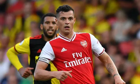 Thủ quân Arsenal: "Chúng tôi quá sợ hãi. Không ai muốn có bóng"