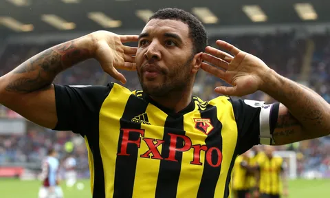 Thủ quân tại Premier League kịch liệt phản đối tái khởi động mùa giải