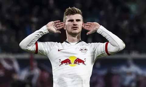 "Thừa nước đục thả câu", Man United sẵn sàng giật lấy họng pháo từ tay Liverpool