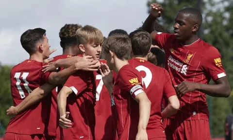 CĐV Liverpool: 'Bàn đó đẹp hơn của cả Ronaldo và Messi cộng lại'