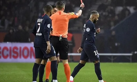 Thuyền trưởng PSG nói gì sau tấm thẻ đỏ của Neymar?