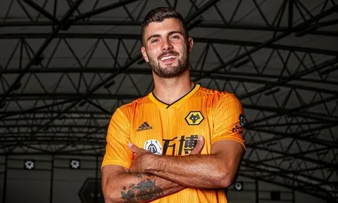 Tiễn "gà nhà" 18 triệu euro sang Premier League, AC Milan nhận trái đắng khó tin