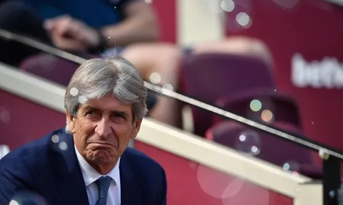 Tiếp tục đánh bại Man Utd, Pellegrini đi vào lịch sử