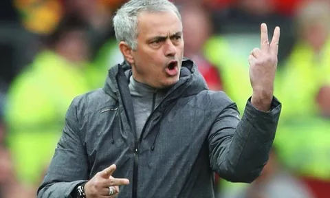 Tiết lộ chấn động: Mourinho đòi tống khứ 'Pele của Man Utd' vì 2 lý do