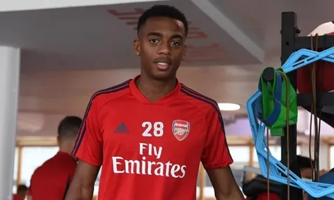 Tìm "Gnabry 2.0", Bayern bị NHM Arsenal phản pháo mạnh mẽ