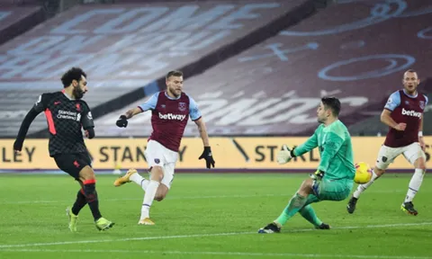 Chỉ 2 đường chuyền, Liverpool khiến đối thủ phải sững sờ