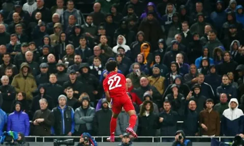 Toàn cảnh màn giết "Gà" của Serge Gnabry tại London