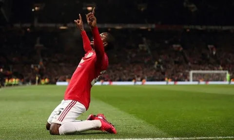"Tôi có áo đấu Man Utd nhưng không được in tên"