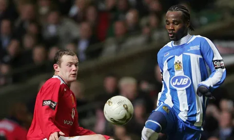 "Tôi đã gia nhập Man United nếu không phạm phải sai lầm đó"