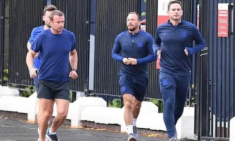 Tới OTF, Lampard làm điều điên rồ trước trận M.U-Chelsea