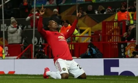 "Tôi phát điên lên và bảo đại diện chỉ muốn ký hợp đồng với Man Utd"