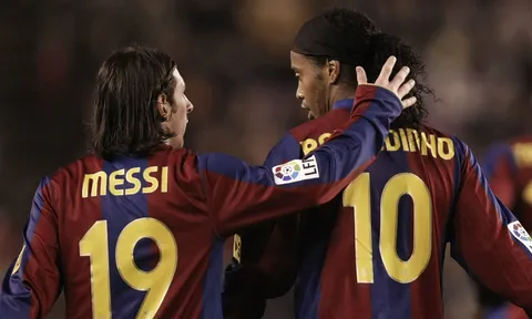 "Tôi sẽ chọn Ronaldinho trước Messi"