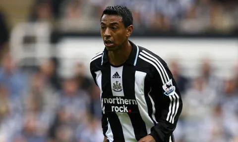 "Tôi từ chối Liverpool để đến Newcastle"