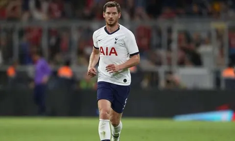 Bị Pochettino lạnh nhạt, "lá chắn thép" trên đường tới Bundesliga