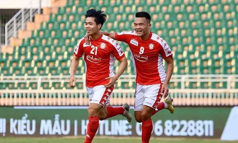 TP.HCM dẫn đầu V-League, tướng Chung nói lời gan ruột về Công Phượng