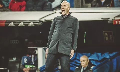 Vượt Ronaldo, “trò cưng” Zidane lập kỷ lục khủng khiến CĐV Real phát cuồng