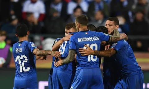 Trọng tài ưu ái, Italia đã ở rất gần VCK EURO 2020