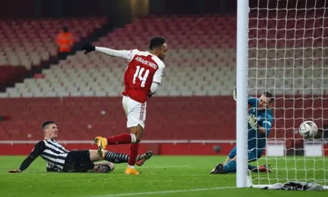 TRỰC TIẾP Arsenal 2-0 Newcastle United: Trận đấu khép lại!