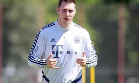 Trước cuộc thư hùng, Bayern sắp đón 2 "bom tấn" trên sân tập