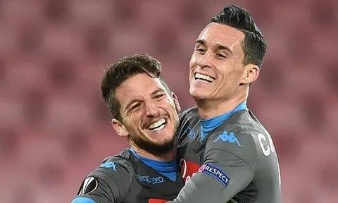 Trước trận gặp Liverpool, Napoli báo tin vui cho bộ đôi “công thần”