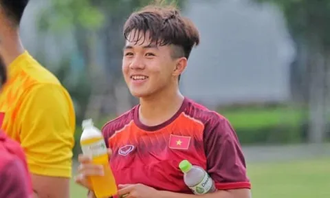 "Truyền nhân" Tuấn Anh nhận lời khen từ HLV trưởng U19 Việt Nam